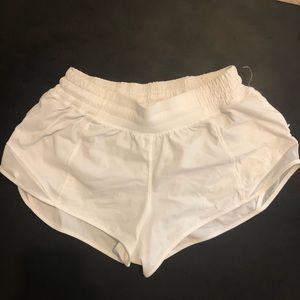 Lululemon hotty hot short 2.5 “
